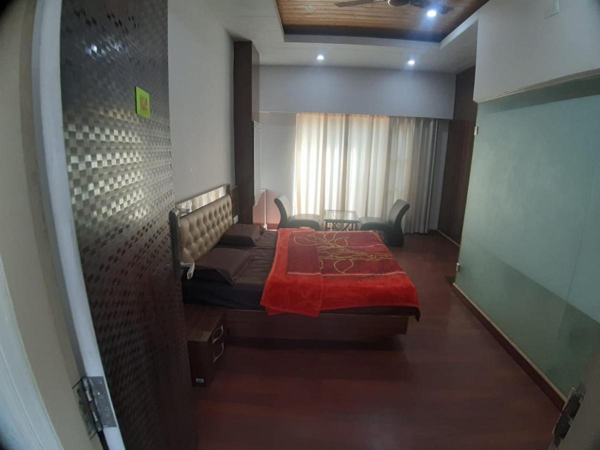 Destiny Hotel Solan Bagian luar foto