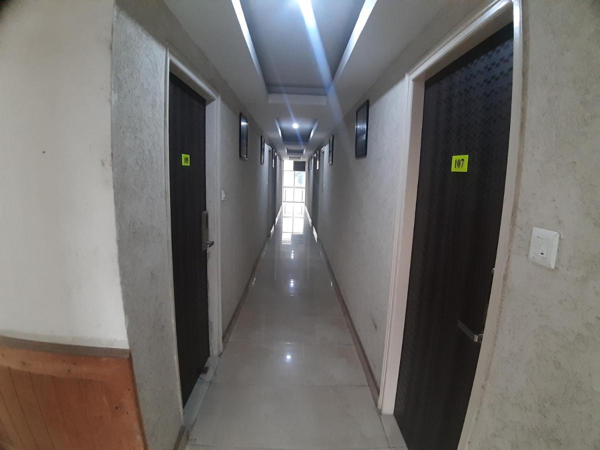 Destiny Hotel Solan Bagian luar foto